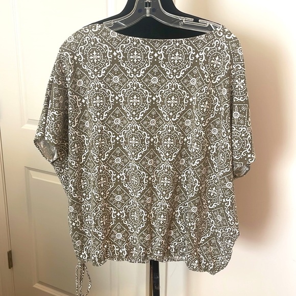 Belle by Kim Gravel Elastic Waist Tie Top Size L - Picture 2 of 6